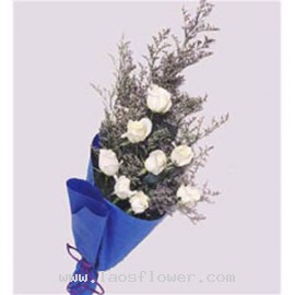 8 White Roses Bouquet